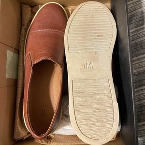 Gemma cap slip brown